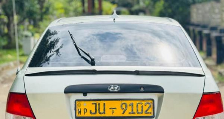 HYUNDAI ACCENT 2001