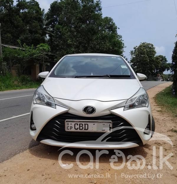 TOYOTA VITZ 2018