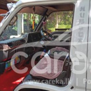 NISSAN CARAVAN 1994