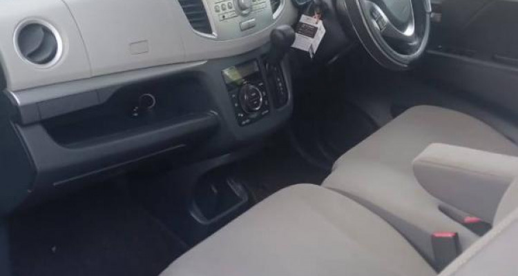 SUZUKI WAGON R 2015