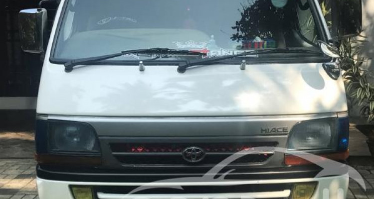 TOYOTA DOLPHIN 1999