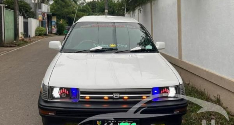 TOYOTA COROLLA 1989