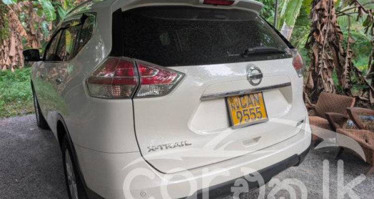 NISSAN X TRAIL 2015