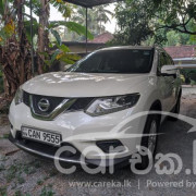 NISSAN X TRAIL 2015