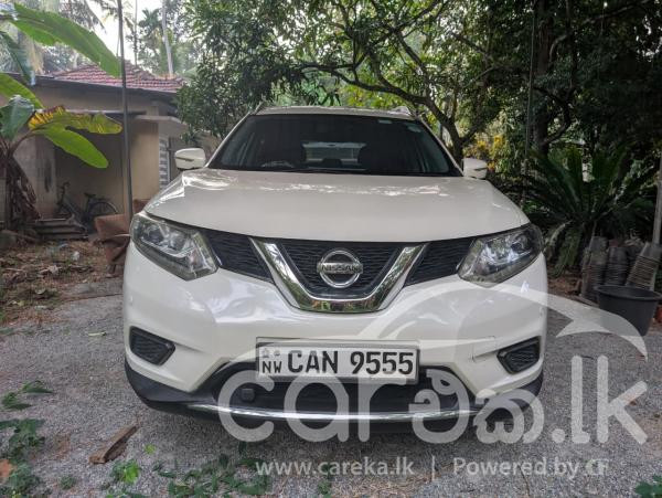 NISSAN X TRAIL 2015