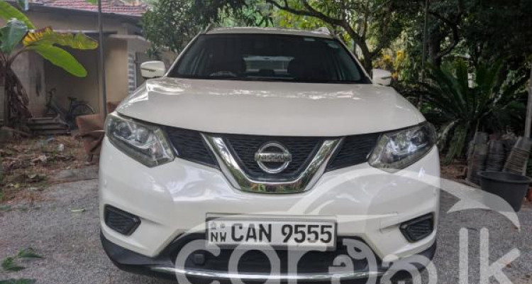 NISSAN X TRAIL 2015
