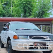 MAZDA FAMILIA 1990