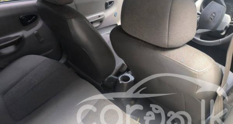 HYUNDAI ACCENT 2001