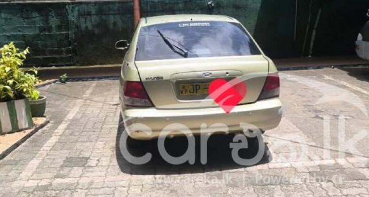 HYUNDAI ACCENT 2001