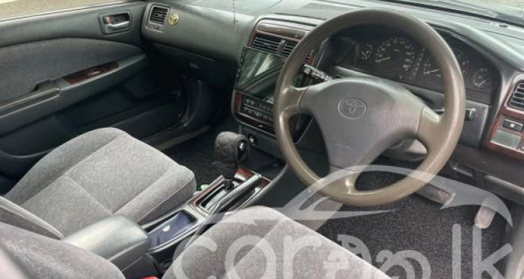 TOYOTA CARINA 2001