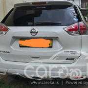 NISSAN X TRAIL 2015