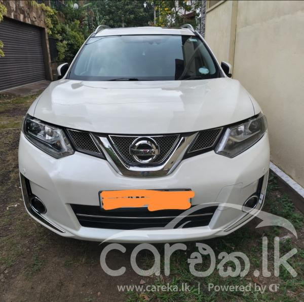 NISSAN X TRAIL 2015