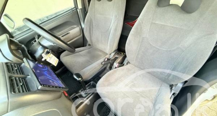 SUZUKI SWIFT 2004