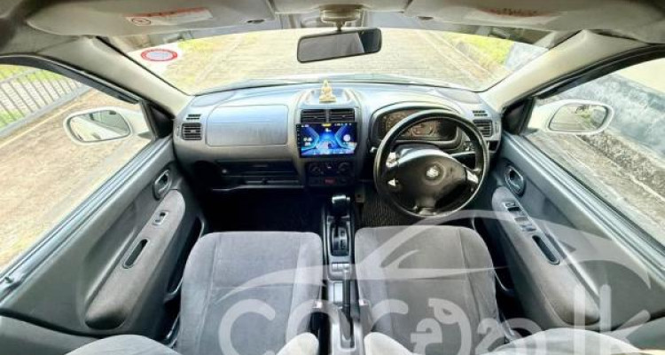 SUZUKI SWIFT 2004