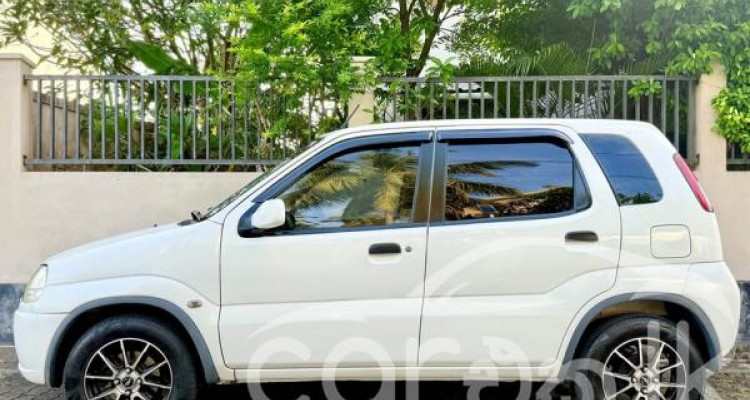 SUZUKI SWIFT 2004