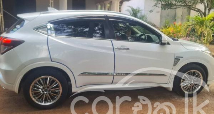 HONDA VEZEL 2014