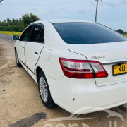 TOYOTA PREMIO 2011