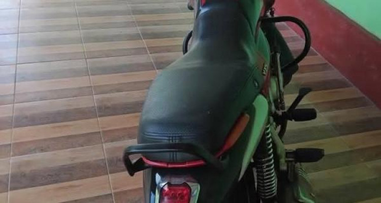BAJAJ V15 2016