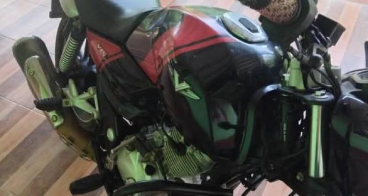 BAJAJ V15 2016