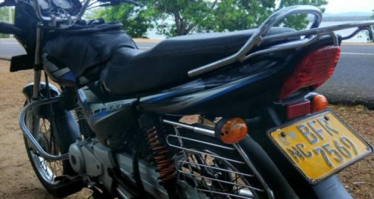 BAJAJ CT100 2017