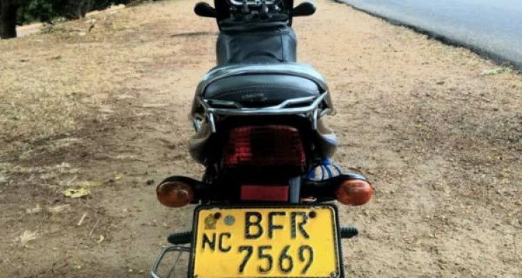 BAJAJ CT100 2017