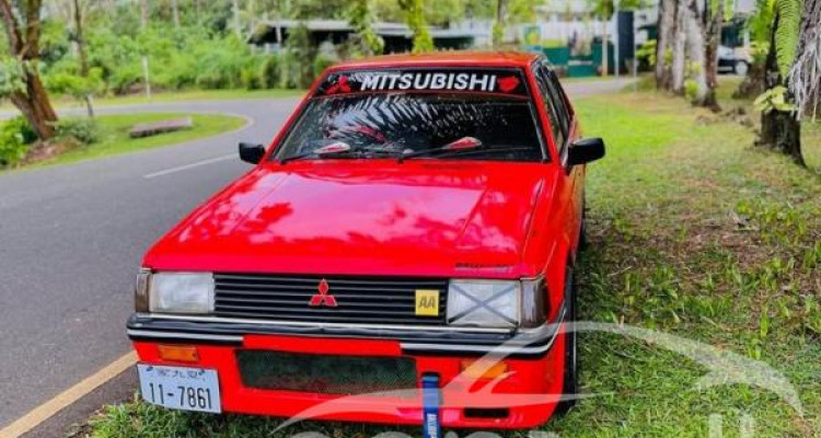 MITSUBISHI LANCER BOX 1981