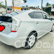 TOYOTA PRIUS 2011