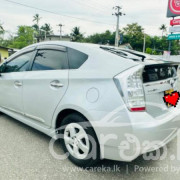 TOYOTA PRIUS 2011