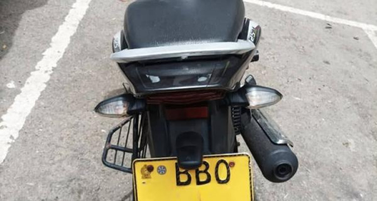 BAJAJ DISCOVER 125 2014