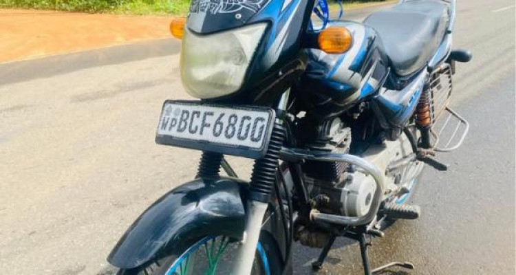 BAJAJ CT100 2015