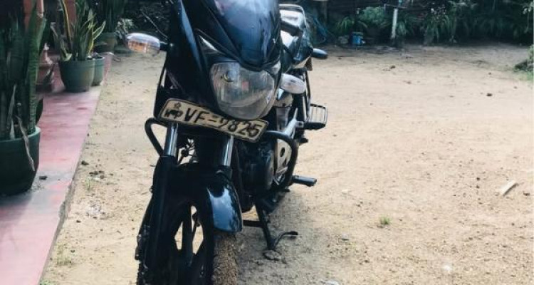 BAJAJ PULSAR 150 2009