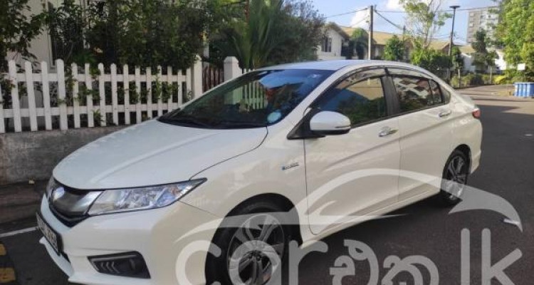 HONDA GRACE 2015