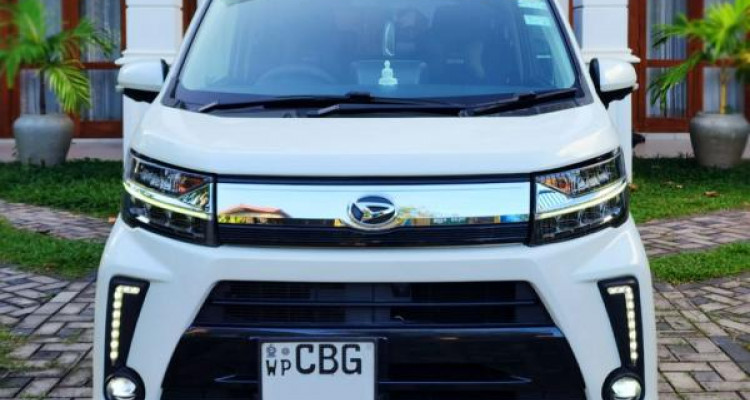 DAIHATSU MOVE 2017