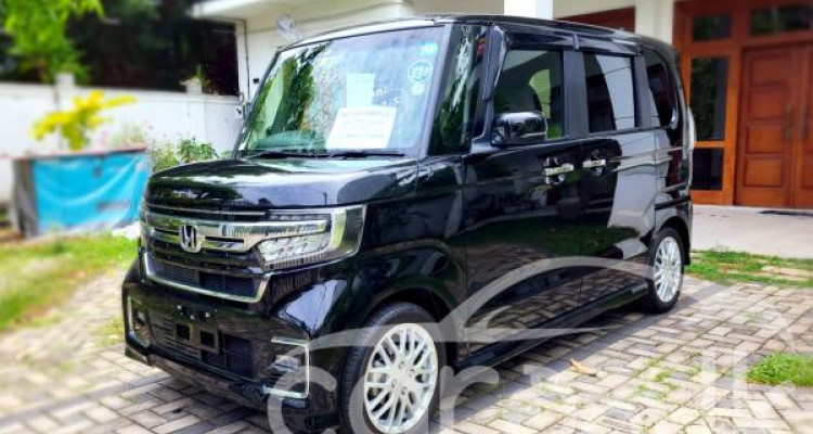 HONDA N-BOX 2023