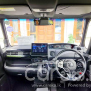 HONDA N-BOX 2023
