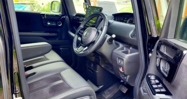 HONDA N-BOX 2023