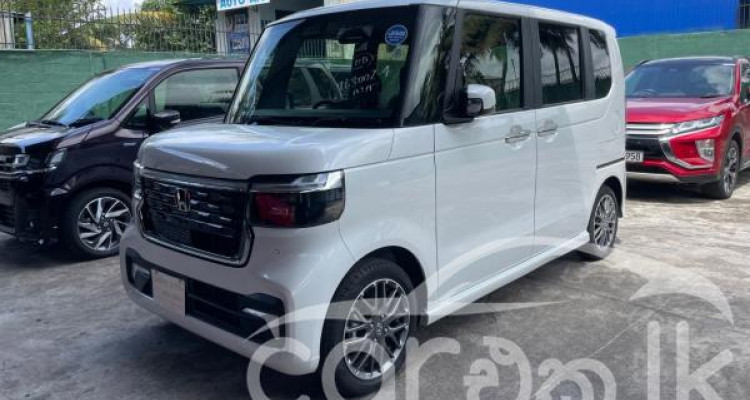 HONDA N-BOX 2023