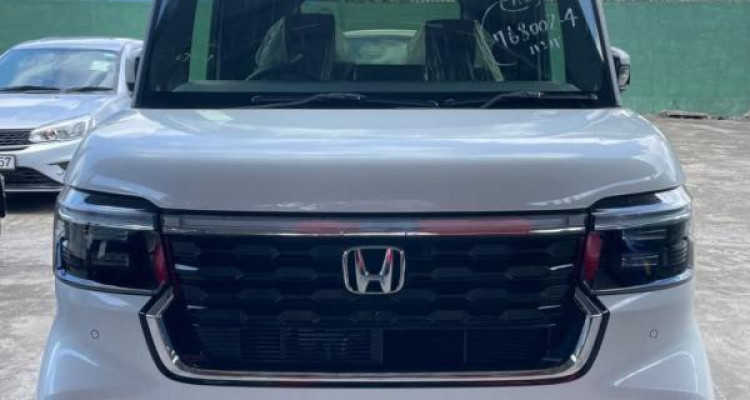 HONDA N-BOX 2023