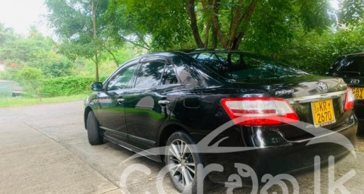 TOYOTA PREMIO 2010
