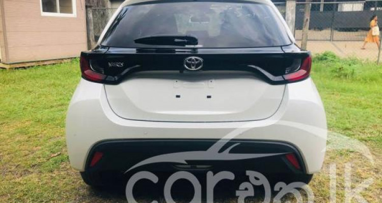 TOYOTA YARIS 2022