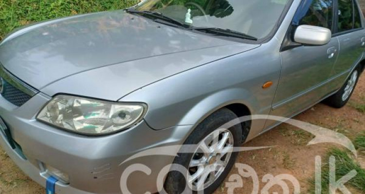 MAZDA FAMILIA 2001