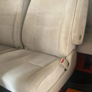 NISSAN CARAVAN 1988