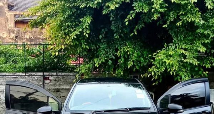 TOYOTA VITZ 2014