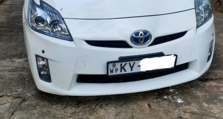TOYOTA PRIUS 2012