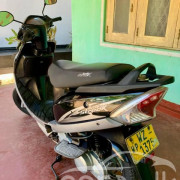 TVS SCOOTY STREAK 2011