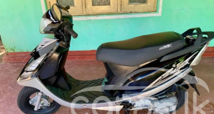 TVS SCOOTY STREAK 2011