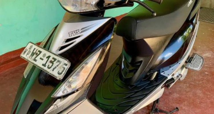 TVS SCOOTY STREAK 2011