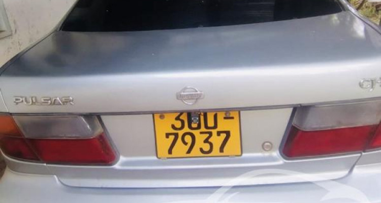 NISSAN PULSAR 1995