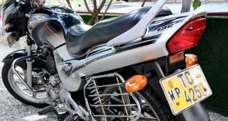 TVS VICTOR 2006