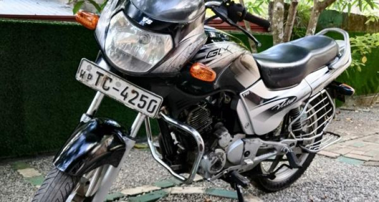 TVS VICTOR 2006